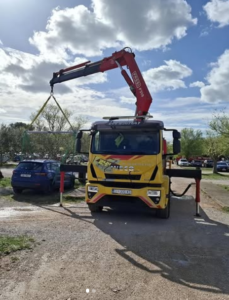 Vučna služba  rad s dizalicom, šlep služba, prijevoz tereta u Šibeniku